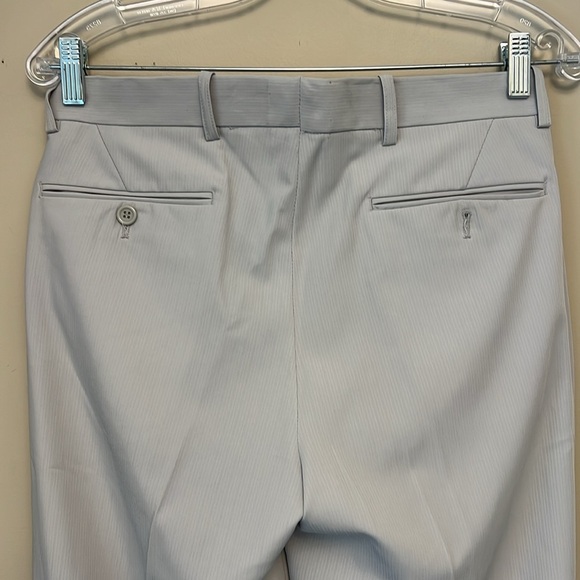 Le Chateau Men's Classic Suit - Picture 6 of 11